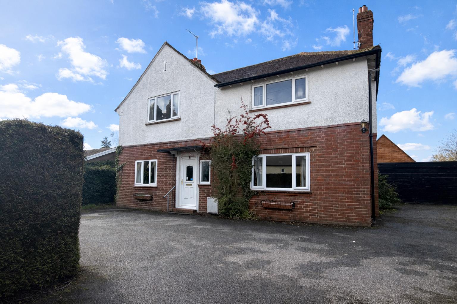 Delta Road, Chobham
